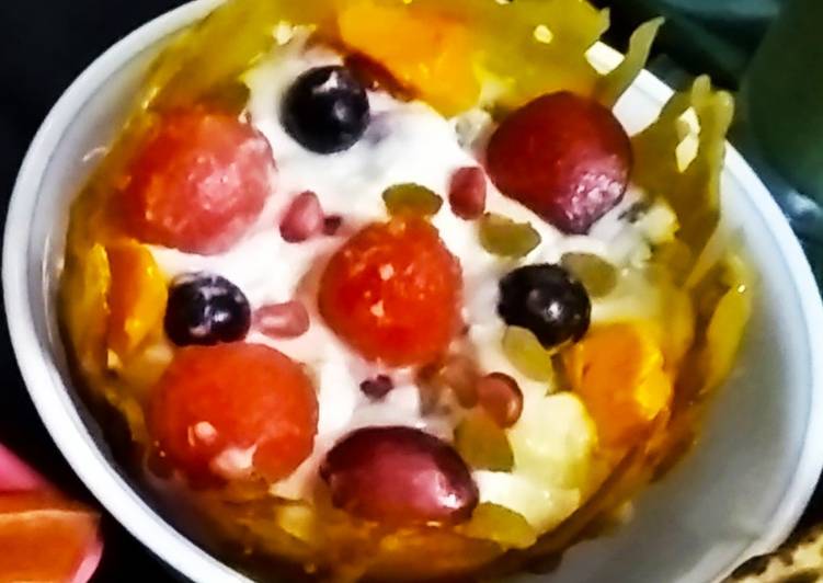 Fruity caremal bowl Cream Salad
