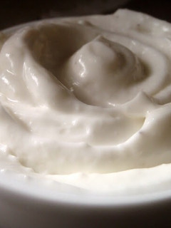 Una foto de Alioli de leche