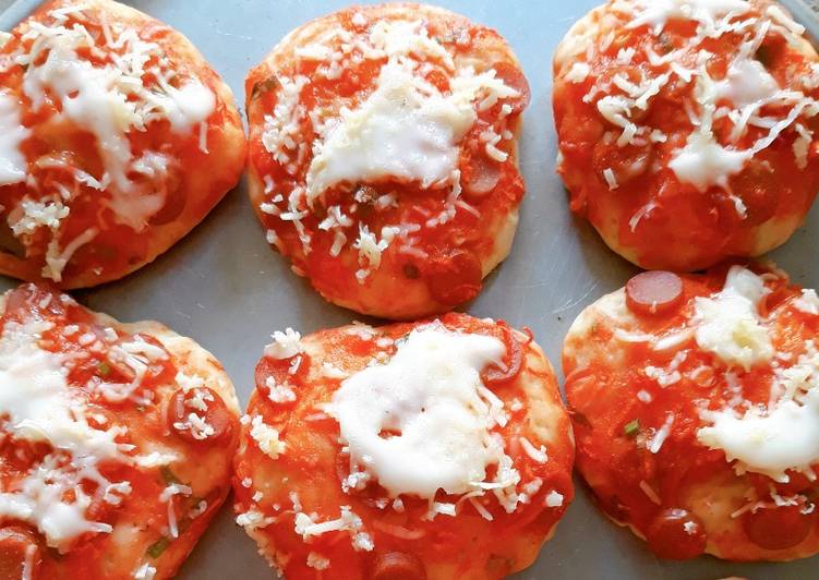 Bahan Pizza Mini Sosis 🍕🍕 | Resep Membuat Pizza Mini Sosis 🍕🍕 Yang Paling Enak