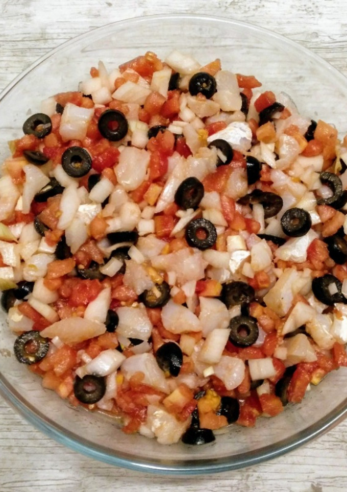 Una foto de Esqueixada de bacalao