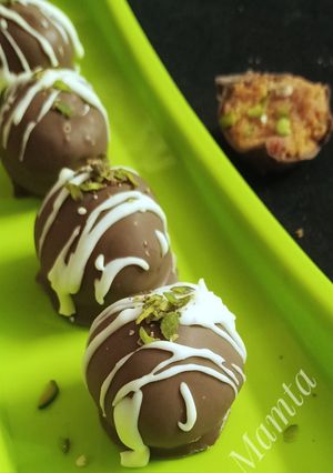 A picture of Carrot chocolate truffles.
