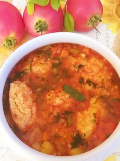 O poză a rețetei Supă de roșii cu găluște 🍅😋🍅🥣.