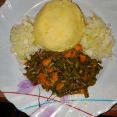 Mashed potatoes with French beans and veggies A picture of Mashed potatoes with French beans and veggies.