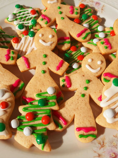 Una foto de Galletitas Navideñas de jengibre y canela 🎅🏻🎄