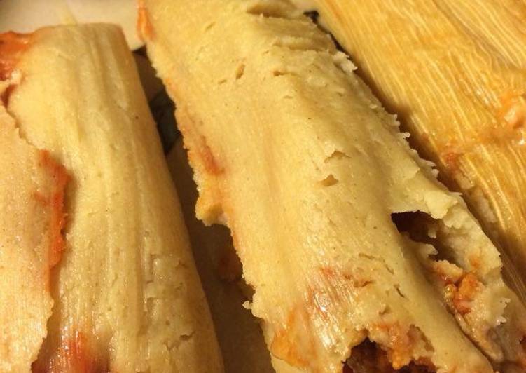 Tamales de Mami Chelo (mole y chilorio)