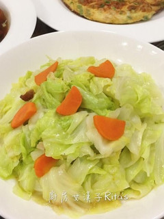 蒜炒高麗菜 的食譜成品照片