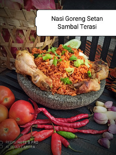 Foto resep Nasi Goreng Setan Sambal Terasi Tinggi Protein