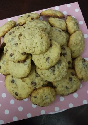 A picture of Choc Chip Cookies.