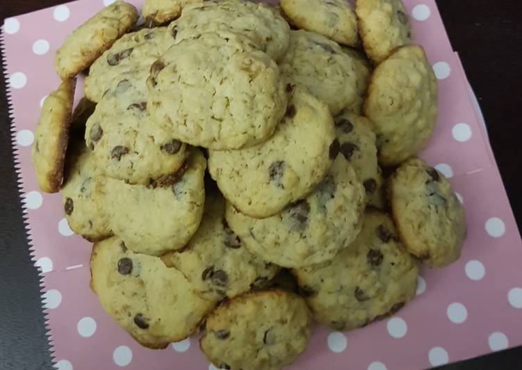 Easiest Way to Prepare Quick Choc Chip Cookies