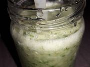 Una foto de jugo detox apio