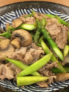 蘆筍炒牛五花 的食譜成品照片