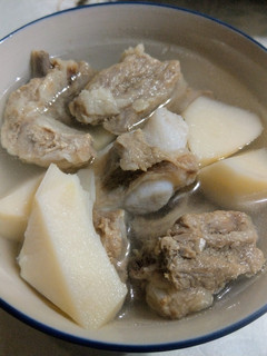 竹筍豬軟骨肉湯 的食譜成品照片