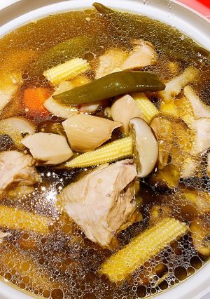 剝皮辣椒苦瓜雞湯🌶🥘電鍋版 的食譜成品照片
