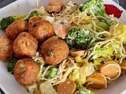 Une photo de boulette pois chiche