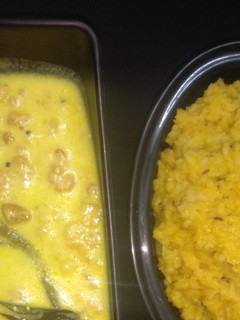 बूंदी की कढ़ी (Boondi ki Kadhi recipe in Hindi) रेसिपी मुख्य फोटो