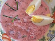 Una foto di cetriolo aglio yogurt
