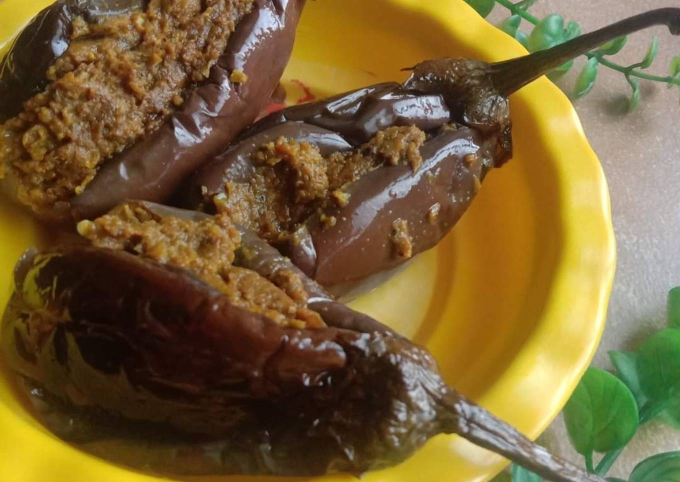 Stuffed brinjal