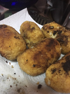 Una foto de Croquetas de papa y arroz 🧡