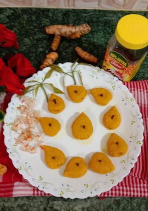 হলুদ মধু লবঙ্গ সন্দেশ(Holud-Modhu-Lobongo Sondesh recipe in Bengali) রেসিপির প্রধান ছবি