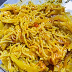 Veg maggi A picture of Veg maggi.