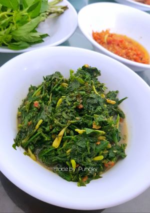 Foto resep Tumis pakis bunga pepaya