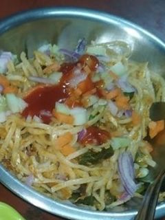 भेल पूड़ी (bhel poori recipe in Hindi) रेसिपी मुख्य फोटो