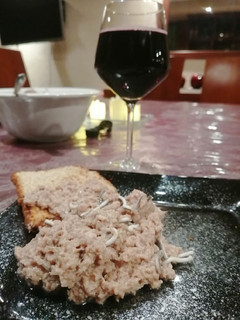 Una foto de Carne tártara con sabor a recuerdo