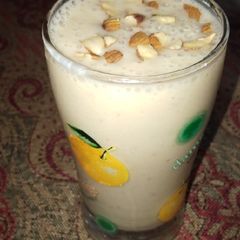 A picture of Banana Almond curd smoothie.