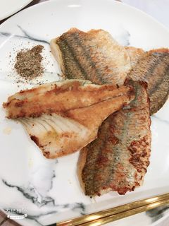 乾煎菲力鱸魚🐟 的食譜成品照片