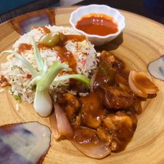 A picture of Chicken manchurian.