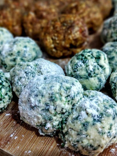 Una foto de MALFATTI De Espinacas🥬y Queso Crema...!