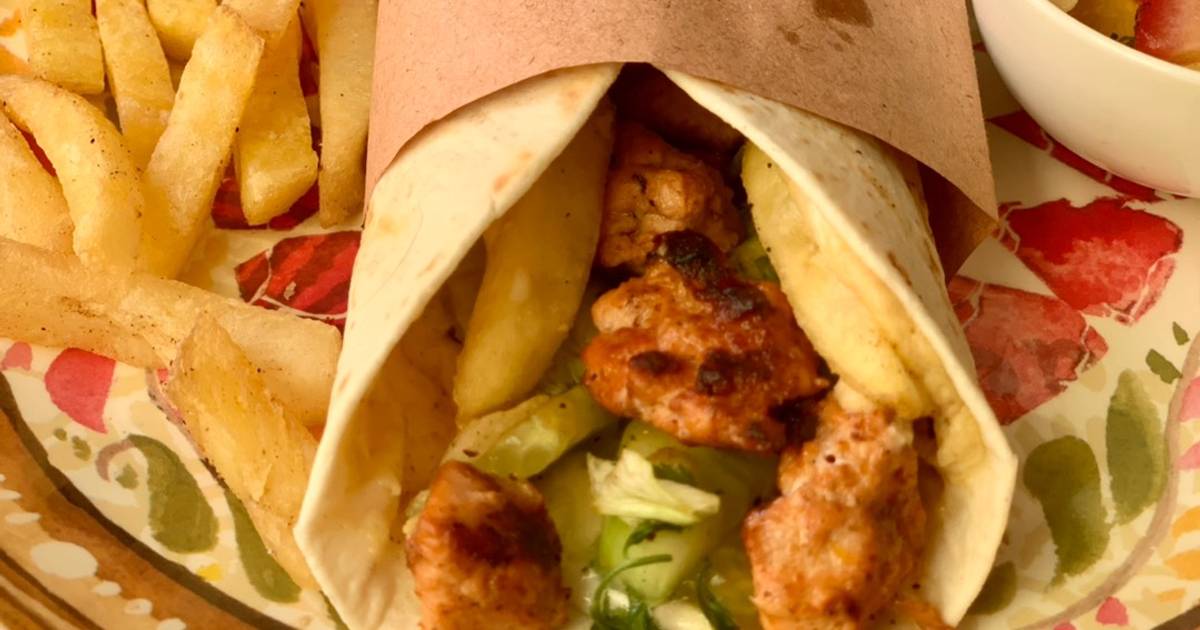 Chicken tikka wrap Recipe by MrsRiasat Ali Cookpad