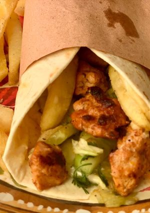 A picture of Chicken tikka wrap.
