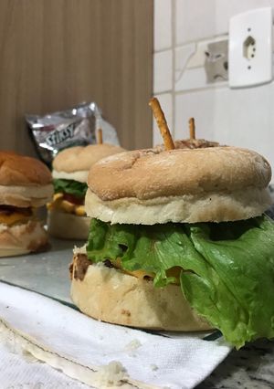 Foto de Hambúrguer veggie de grão de bico com cenoura by chefaleparucker