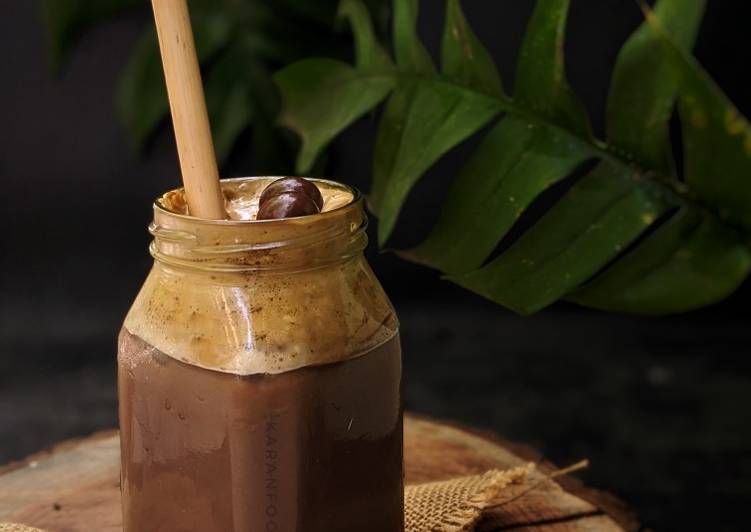Step-by-Step Guide to Prepare Speedy Chocolate Milk Dalgona