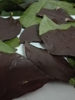 Una foto de Hojas de chocolate