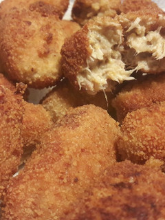 Una foto de Croquetas de pollo con harina de garbanzo