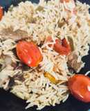 Arroz Basmati con Ternera, Pimientos, Cebolla, Cherrys y Yakiniku