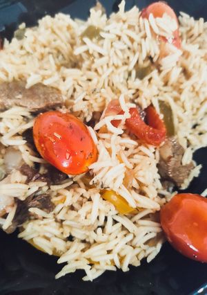 Una foto de Arroz Basmati con Ternera, Pimientos, Cebolla, Cherrys y Yakiniku