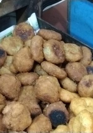 A picture of Kakra pitha.