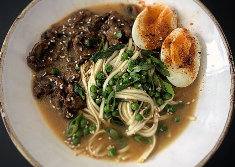 Miso butter mushrooms udon