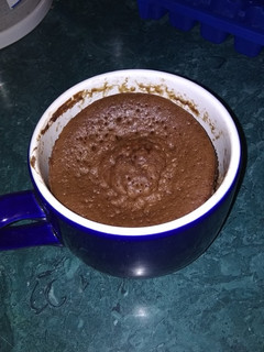 Una foto de Pan de chocolate en taza (chocolate mug)