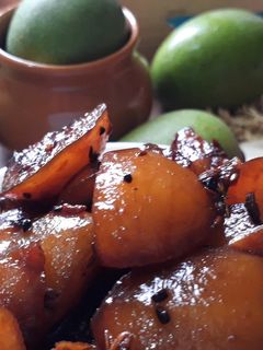 बिहारी स्टाइल आम की लौन्जी (bihari style aam ki launji recipe in Hindi) रेसिपी मुख्य फोटो