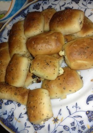 صورة لوصفة فطاير بالجبنة و الزيتون