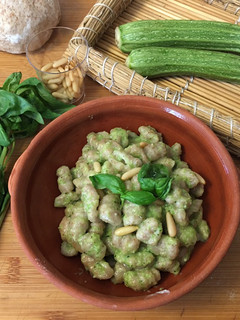 Foto di Gnocchetti sardi integrali al pesto di zucchine