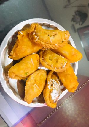A picture of Mawa ghujia.