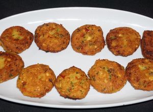 Una foto de CROQUETAS DE ARVEJAS AMARILLAS SECAS PARTIDAS (VEGANO)