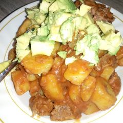 A picture of Beef matoke.