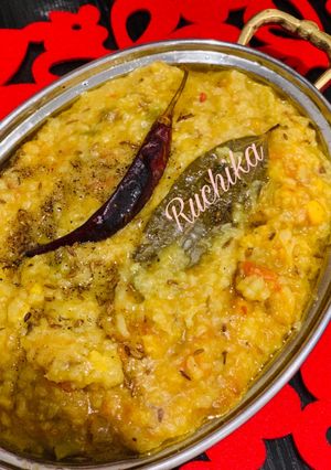 A picture of Gujarati Masala Khichdi.