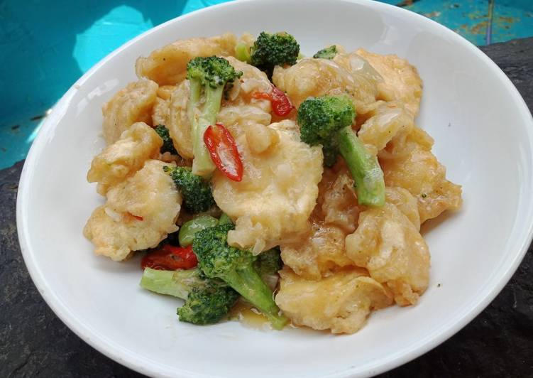 Resep Tumis brokoli tofu saus tiram, Enak